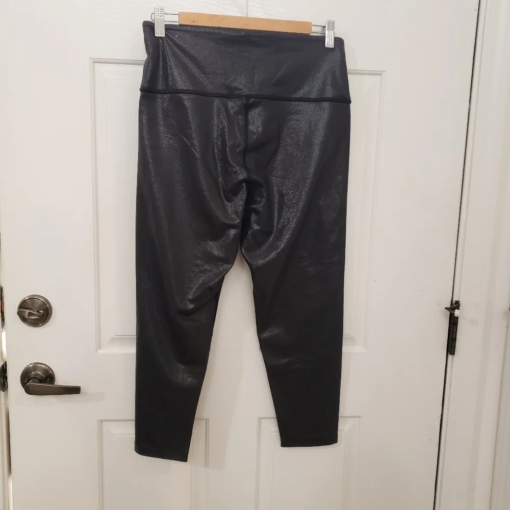 Pink by Victoria's secret Ultimate size Large